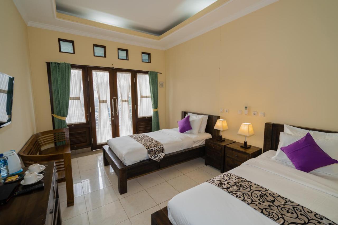 Mae Mae Beach House Batununggul Exterior photo